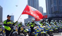 <b>大只500注册登录深圳市交警局正式成立铁骑队</b>